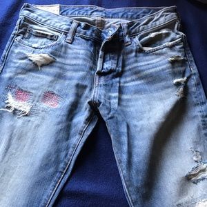 Destroyed Denim 31x32